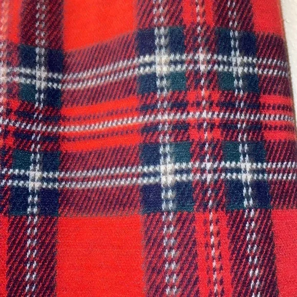 CLOSET CLEAR OUT Vineyard Vines plaid Red and Blue girls size 10 Leggings - Picture 3 of 7